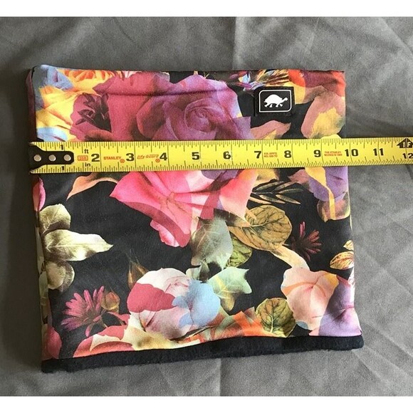 Youth Turtle Fur Fleeced Lined Floral Gaiter - Picture 3 of 5